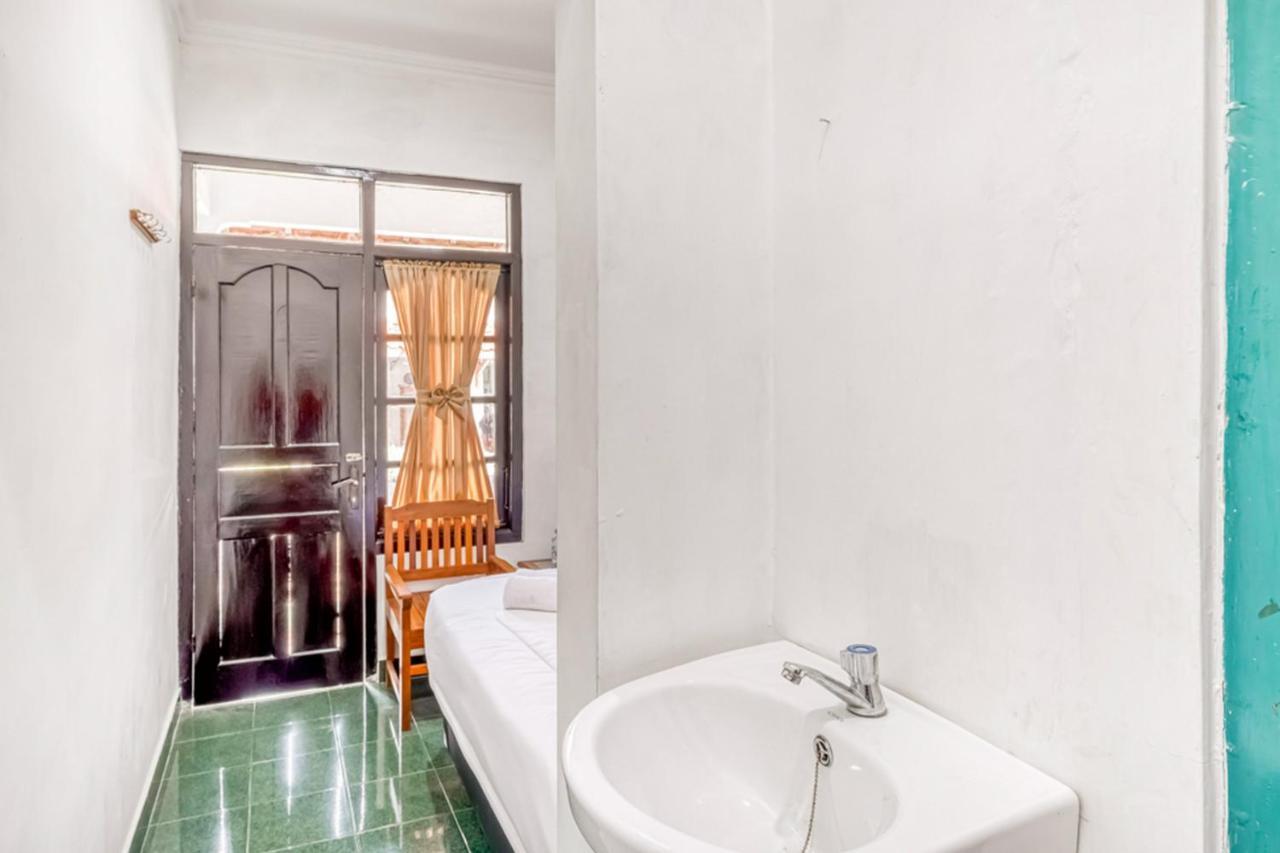 Reddoorz Near Wisata Pantai Parangtritis Kretek Kültér fotó